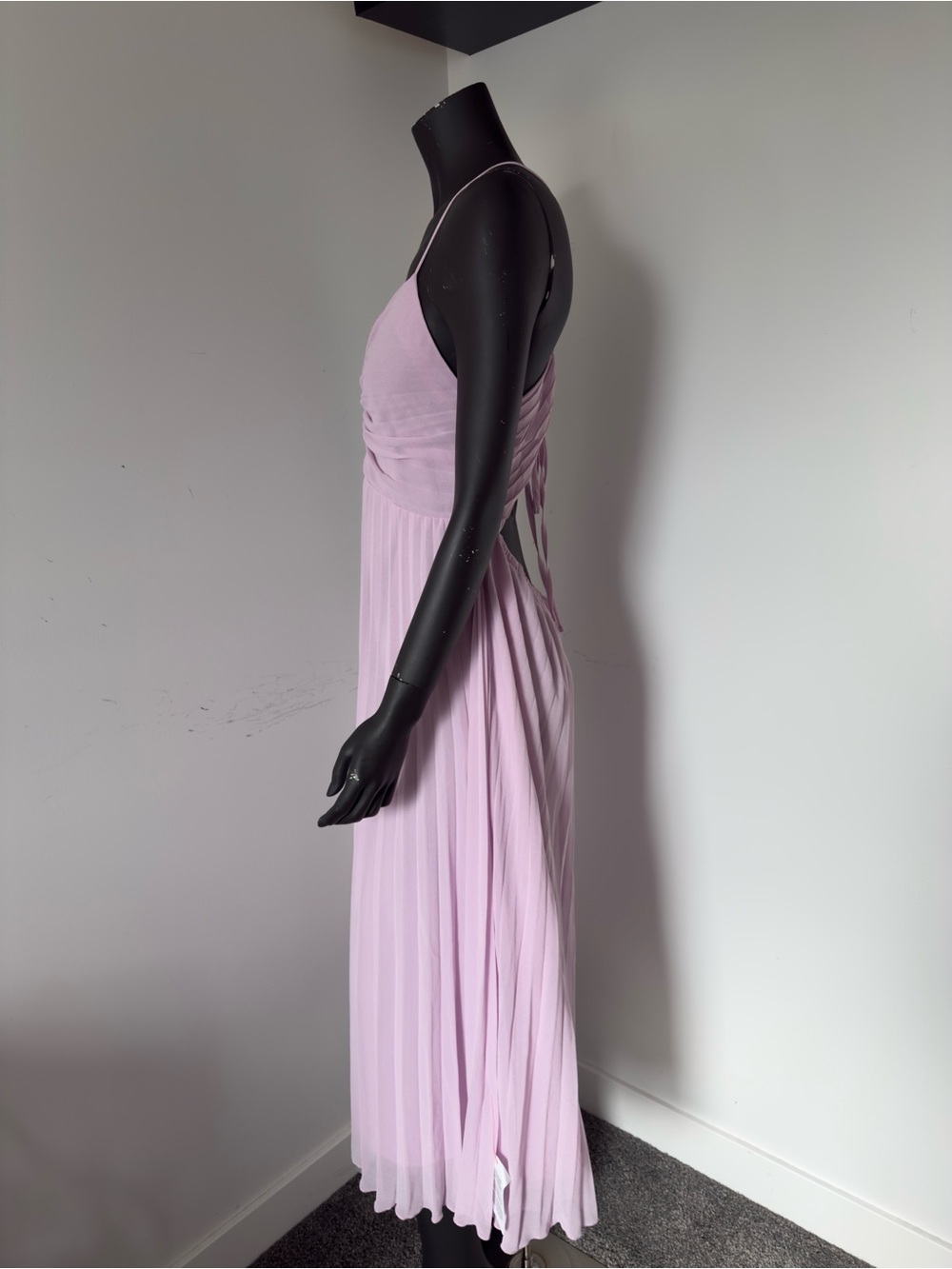 264. ASOS Ruched Bodice Lavender Midi Dress with Pleated Skirt - Picture 4 of 7